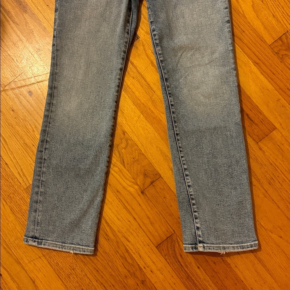 Good American Good Legs Straight Jeans - Picture 5 of 8